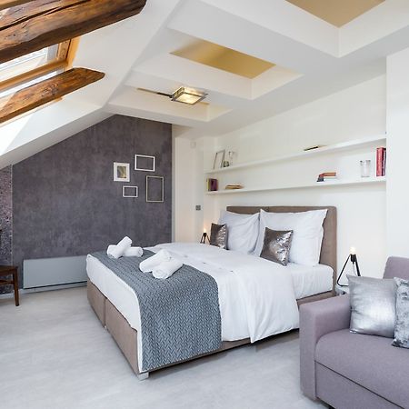 Empirent Rose Apartments Прага Екстер'єр фото