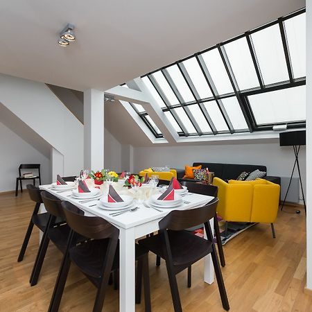 Empirent Rose Apartments Прага Екстер'єр фото
